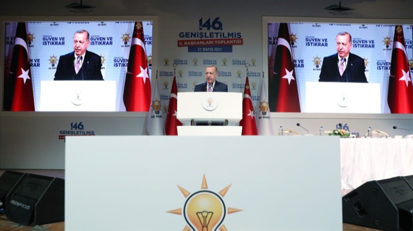 Cumhurbaşkanı Erdoğan: Darbecilerle yürüyen siyasetçiler halen var