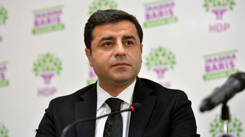 Eski HDP'li Selahattin Demirtaş'a hapis cezası