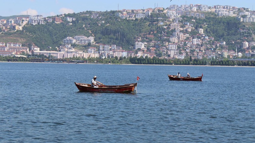 Müsilaj kısmen temizlendi, balıkçılar ava çıktı