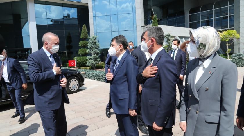 Cumhurbaşkanı Erdoğan'dan Gölbaşı'na ziyaret