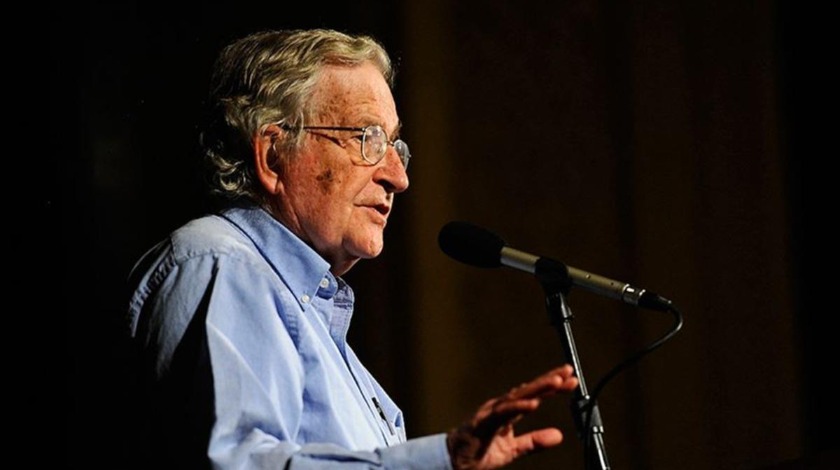 Chomsky'den çarpıcı açıklama: İslam Avrupa'nın bin yıllık korkusu