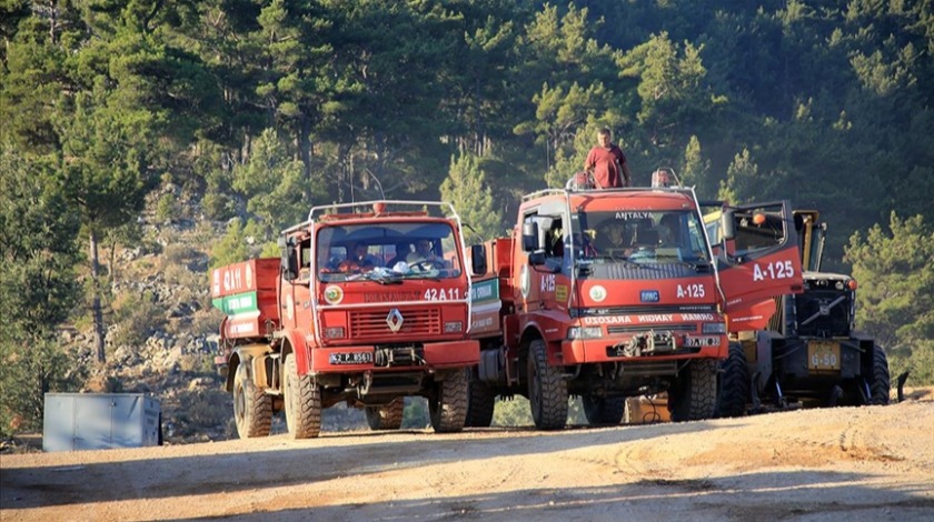 Mersin ve Hatay'daki orman yangınları kontrol altına alındı