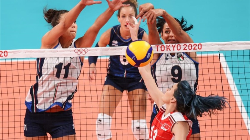 A Milli Kadın Voleybol Takımı, İtalya'ya yenildi