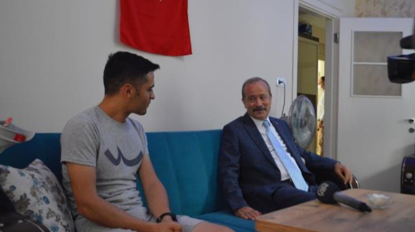 MHP'li Taytak ve partililerden Gazi Yusuf Yayla'ya moral ziyareti