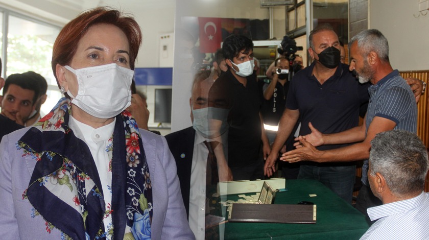 Akşener’in Erzincan ziyaretinde gerginlik!