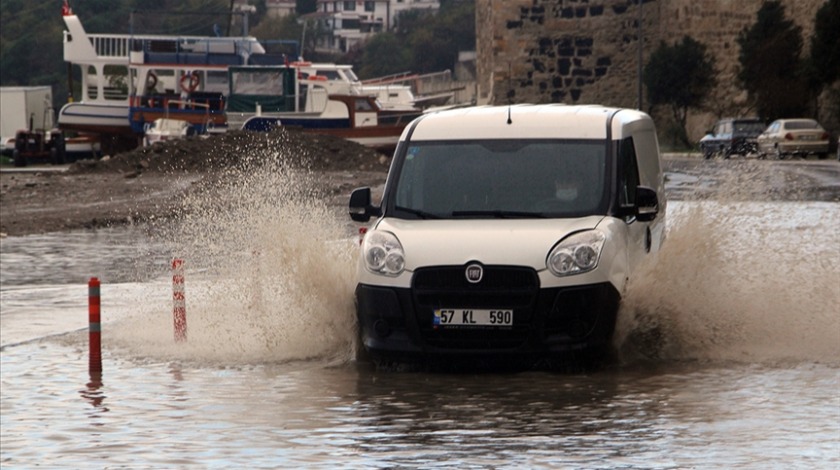 Batı Karadeniz için gök gürültülü sağanak uyarısı