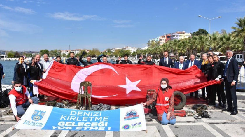 Başkan Yılmaz: Herkesi kapısının önünü süpürmeye davet ediyorum