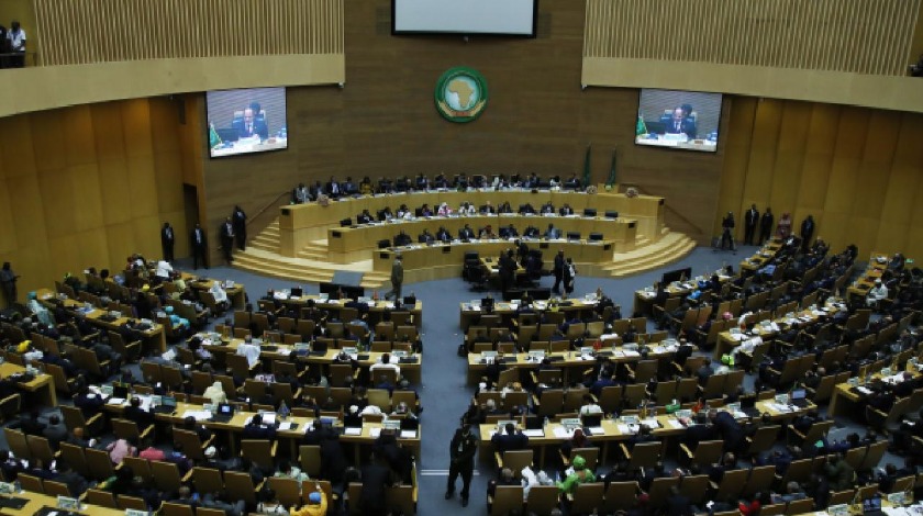 Afrika Birliği, Sudan'ın tüm faaliyetlere katılımını askıya aldı