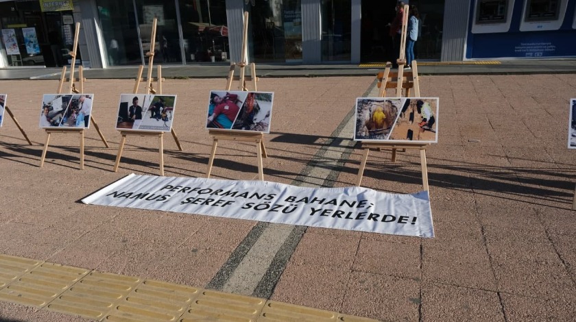 Mersin Büyükşehir Belediyesi İşten Çıkarılanlar Platformu’ndan Fotoğraf Sergili Protesto