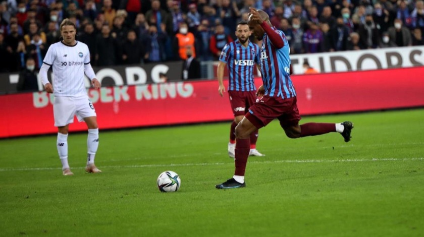 Trabzonspor, Adana Demirspor'u 2 golle geçti; namağlup liderliğini sürdürdü