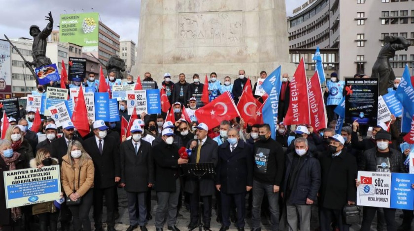 Türk Eğitim-Sen'den 'Öğretmenlik Meslek Kanunu' hakkında tüm illerde eylem