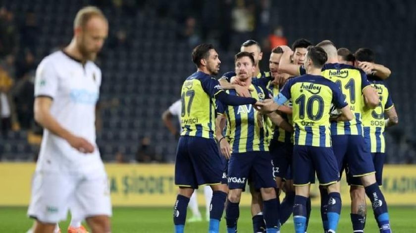 Fenerbahçe, Süper Lig'de 3 maç sonra galibiyet elde etti