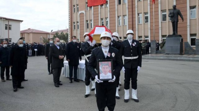 Kalp krizi sonucu vefat eden polis memuru için tören düzenlendi