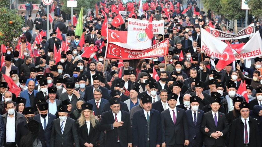 Binlerce Mersinli, 3 Ocak Zafer Yürüyüşü'nde tek yürek oldu