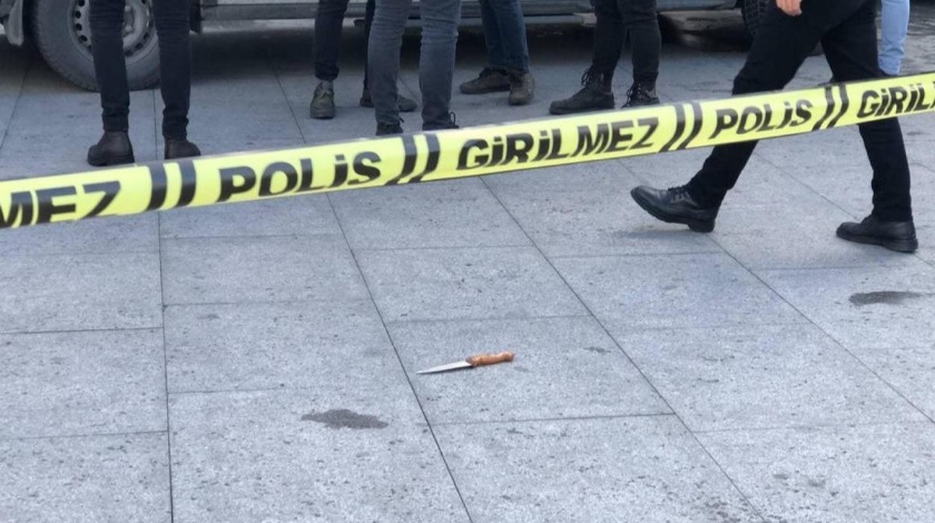 Çağlayan'da adliye önünde polise bıçaklı saldırı