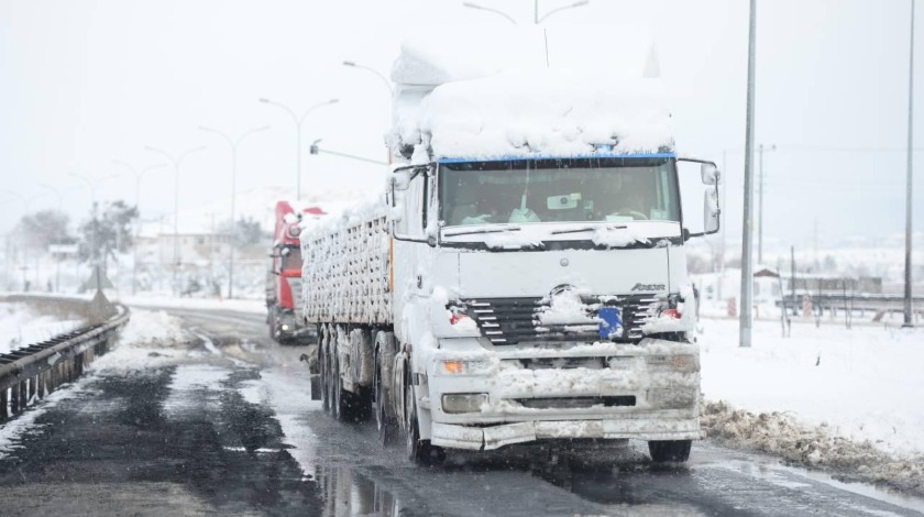 Gaziantep Valisi: 24 saat içinde 50 santimetre kar yağdı