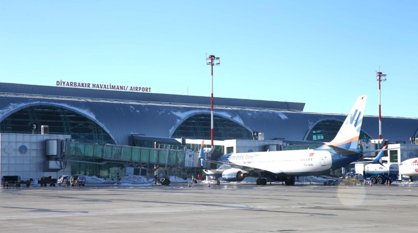 Diyarbakır Havalimanı'nda seferlere yeniden başlandı