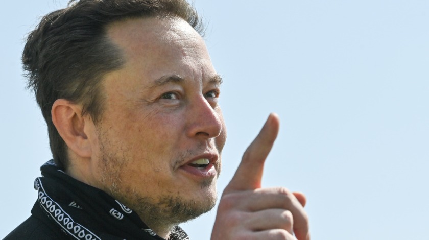 Elon Musk'tan üniversite öğrencisine 5 bin dolar teklif