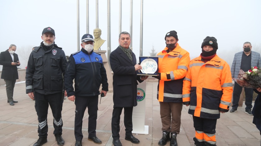 Başkan Şimşek’e davullu zurnalı karşılama