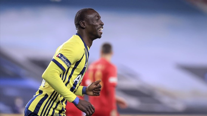 Çaykur Rizespor Papiss Cisse'yi kadrosuna kattı