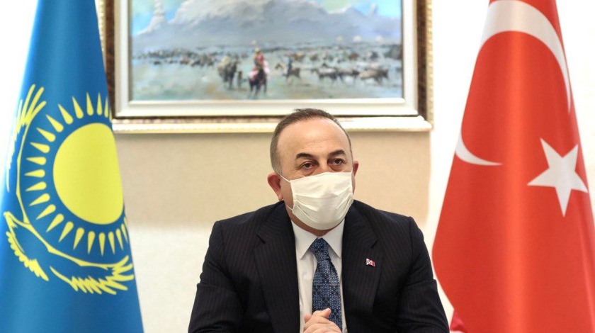 Çavuşoğlu: Türkiye savaş gemilerini durdurabilir