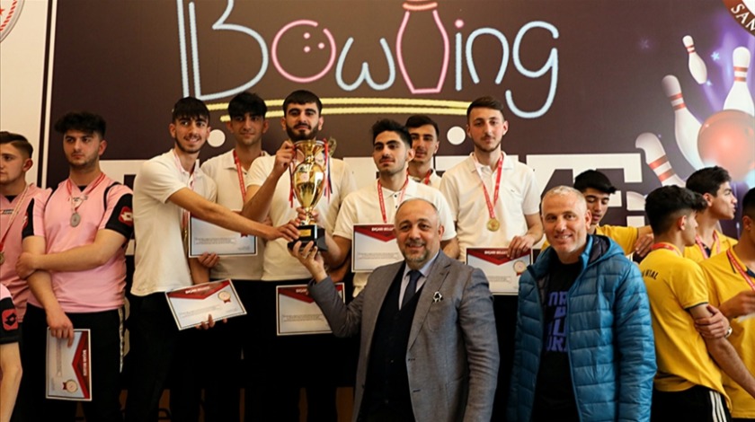 Bingöllü gençler bowlingde şampiyon oldu