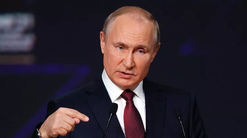 Putin: Uygulanan yaptırımlar Rusya'ya savaş ilanı gibidir