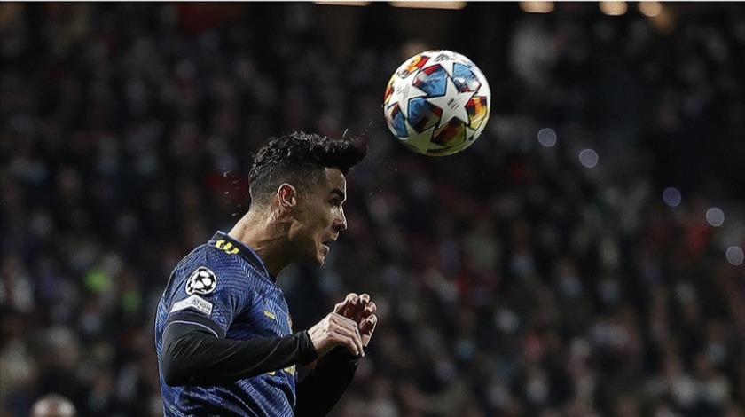 Ronaldo rekor kırdı, Manchester United kazandı