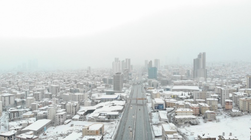 İstanbullular kar tedbirlerine uydu, yollar boş kaldı