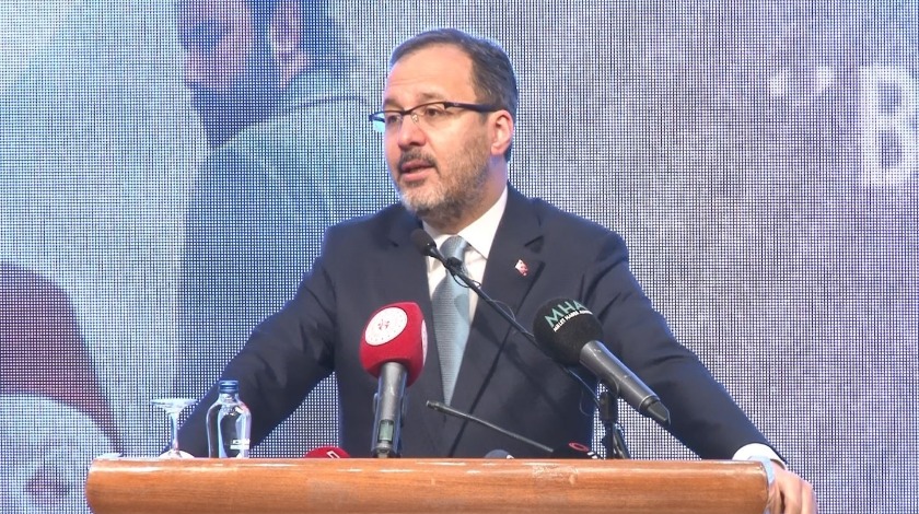 Bakan Kasapoğlu: Yeni nesillere ‘Akif şuurunu’ hissettirmeyi milli görev addediyoruz