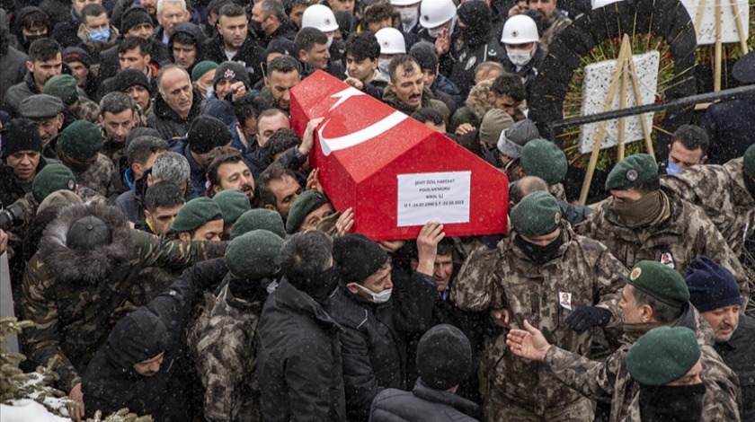 Bingöl'de şehit olan polis memuru Birol İli memleketi Erzurum'da defnedildi