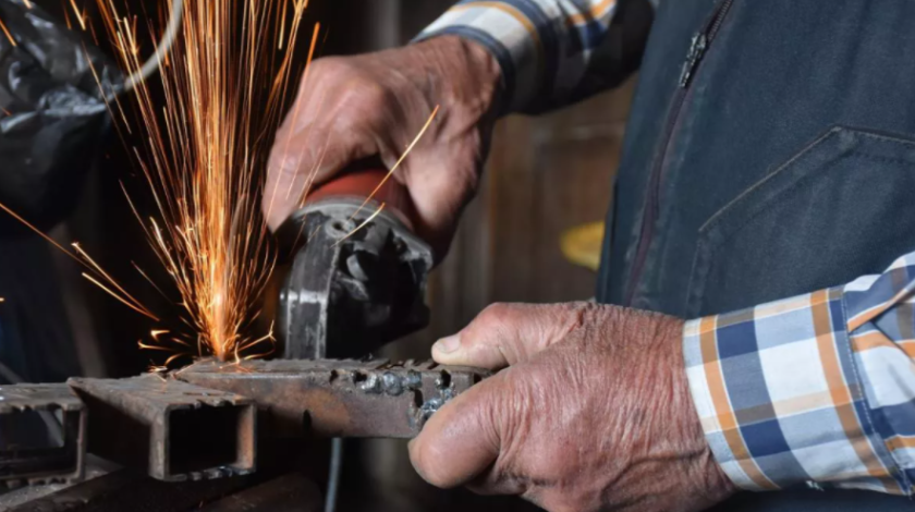 Babasından öğrendi, mesleği 65 yıldır sürdürüyor