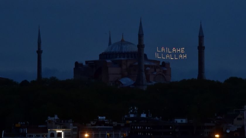 88 yıl sonra ilk! Ayasofya'da teravih namazı kılınacak