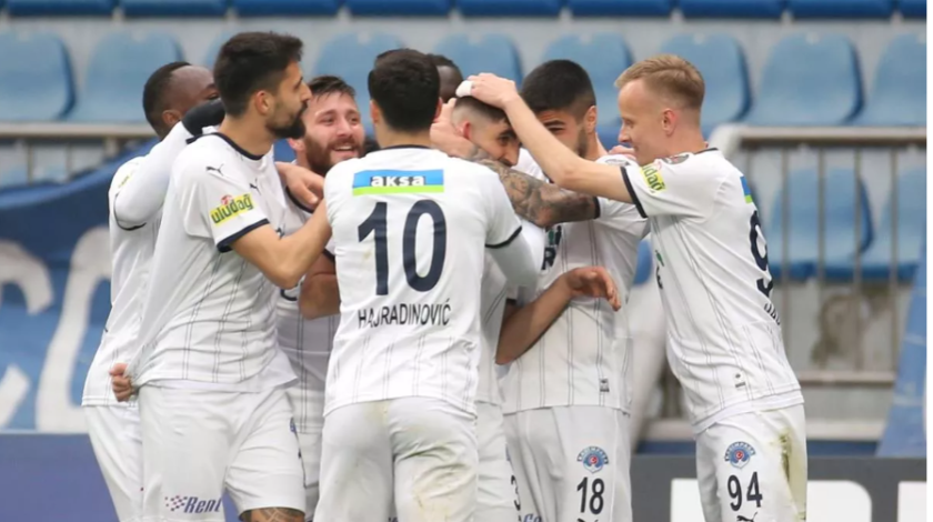 Kasımpaşa, Adana Demirspor'u 4 golle devirdi