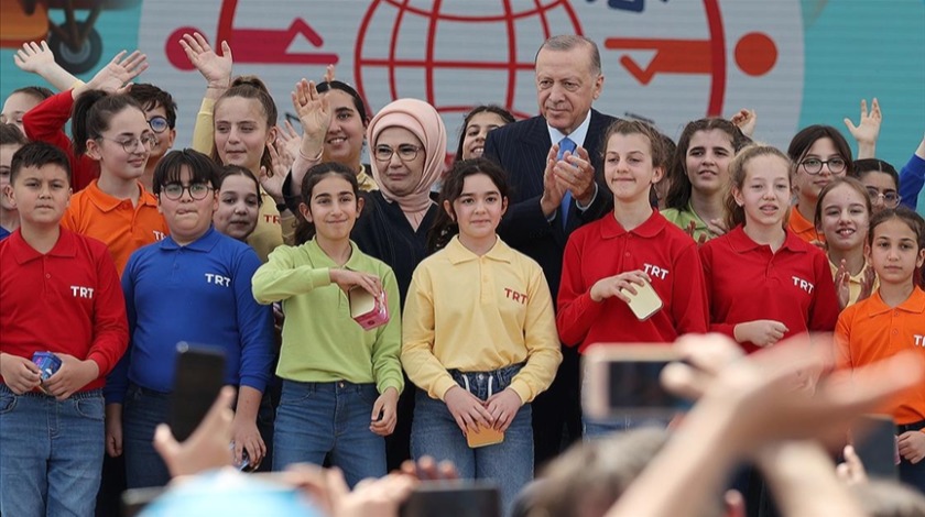 Çocukların kulakları bomba sesleri ile değil kahkaha sesleri ile çınlamalı