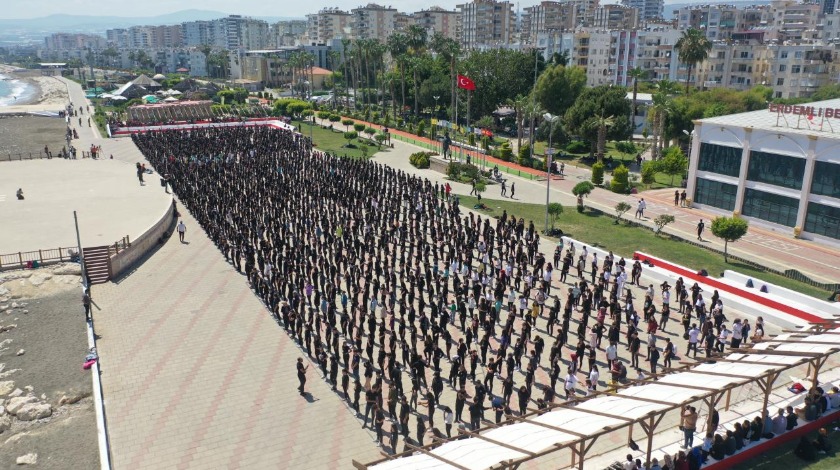 1919 genç, Atatürk'ün imzasını oluşturdu