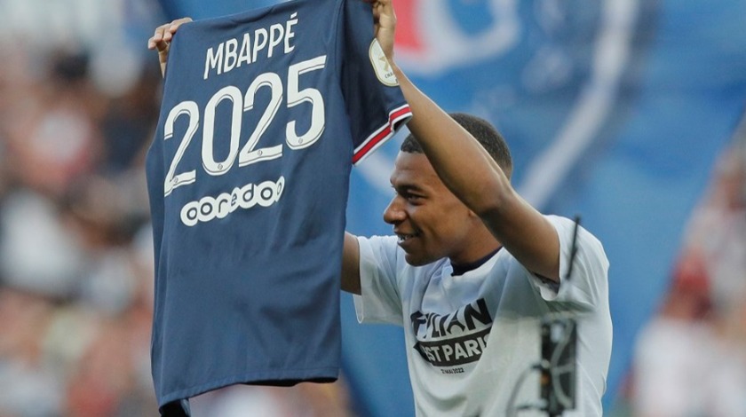 Mbappe bombası patladı! 3 yıllık imza..