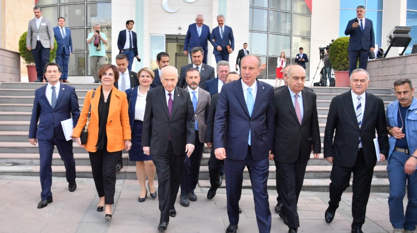 Muharrem İnce'den MHP Lideri Bahçeli'ye ziyaret