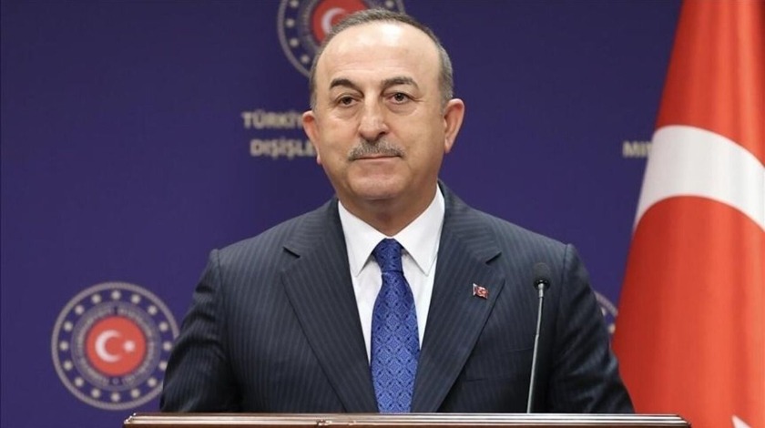 Bakan Çavuşoğlu'ndan İsveç'teki terör propagandasına tepki