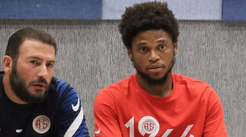 Luiz Adriano'dan transfer açıklaması