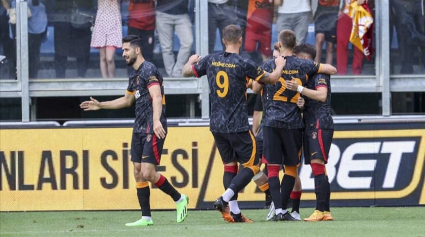 Galatasaray, hazırlık maçında Fiorentina'yı mağlup etti