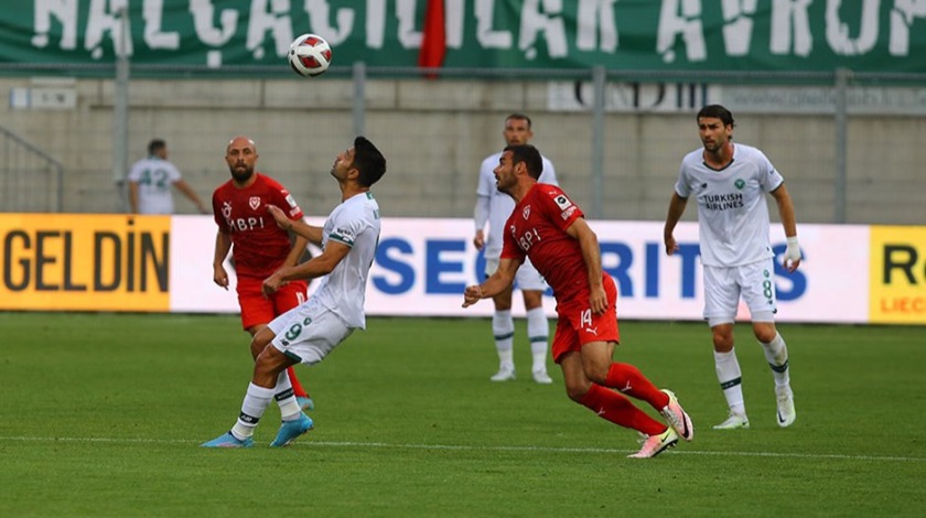 Konyaspor deplasmanda istediğini aldı