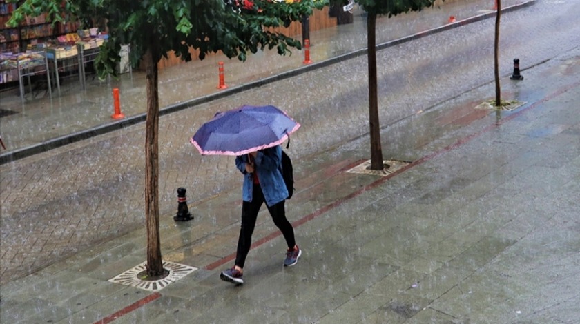 Meteorolojiden 9 il için gök gürültülü sağanak uyarısı