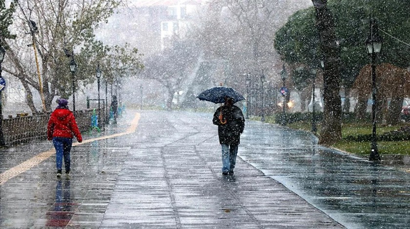 AKOM saat verdi: İstanbul'da sağanağa dikkat