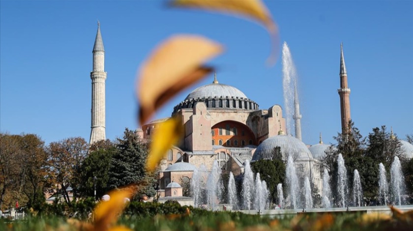 Herkes şaşkına döndü! Ayasofya'nın altından çıktı