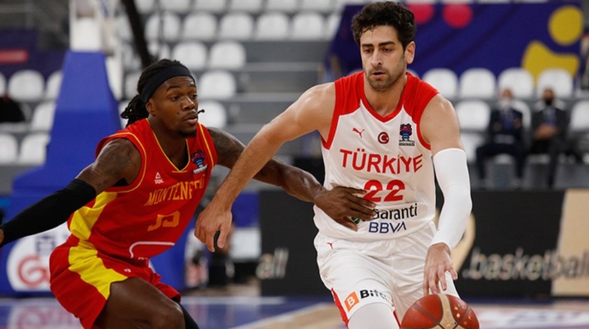 12 Dev Adam, EuroBasket'e galibiyetle başladı