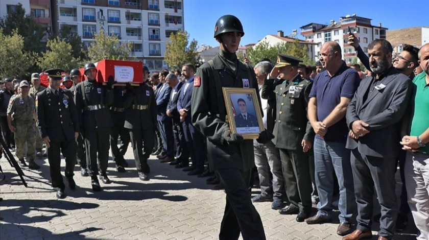 Pençe-Kilit şehidine veda