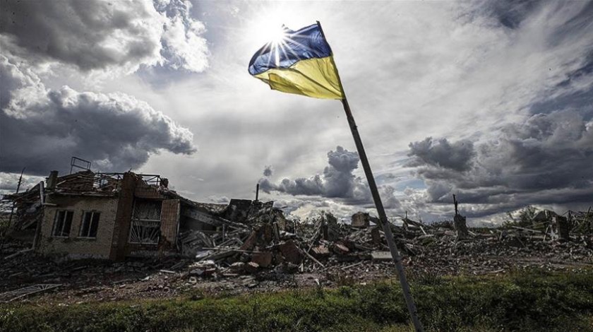 Ukrayna, yerleşim yerlerini Rus güçlerinden geri almaya devam ediyor