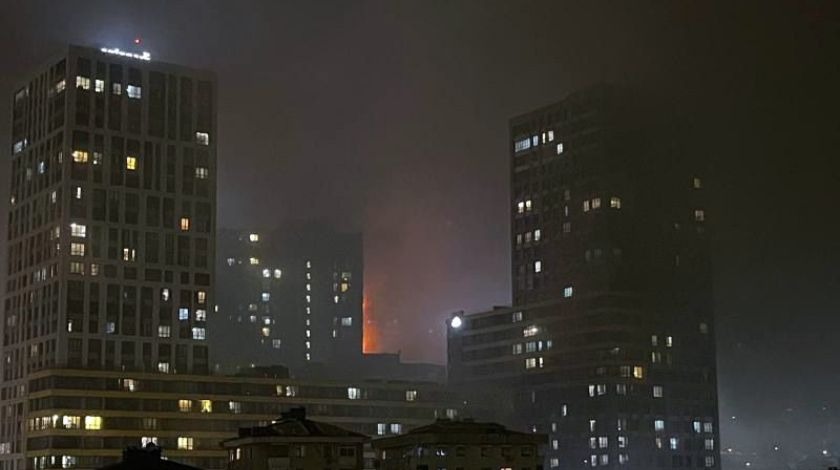 Kadıköy Fikirtepe'deki rezidansta yangın