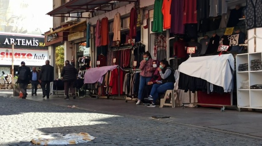 Yine CHP yine skandal: Burunlarını kapatarak geçiyorlar! CHP'nin yönettiği yer 10 yıldır kokuyor